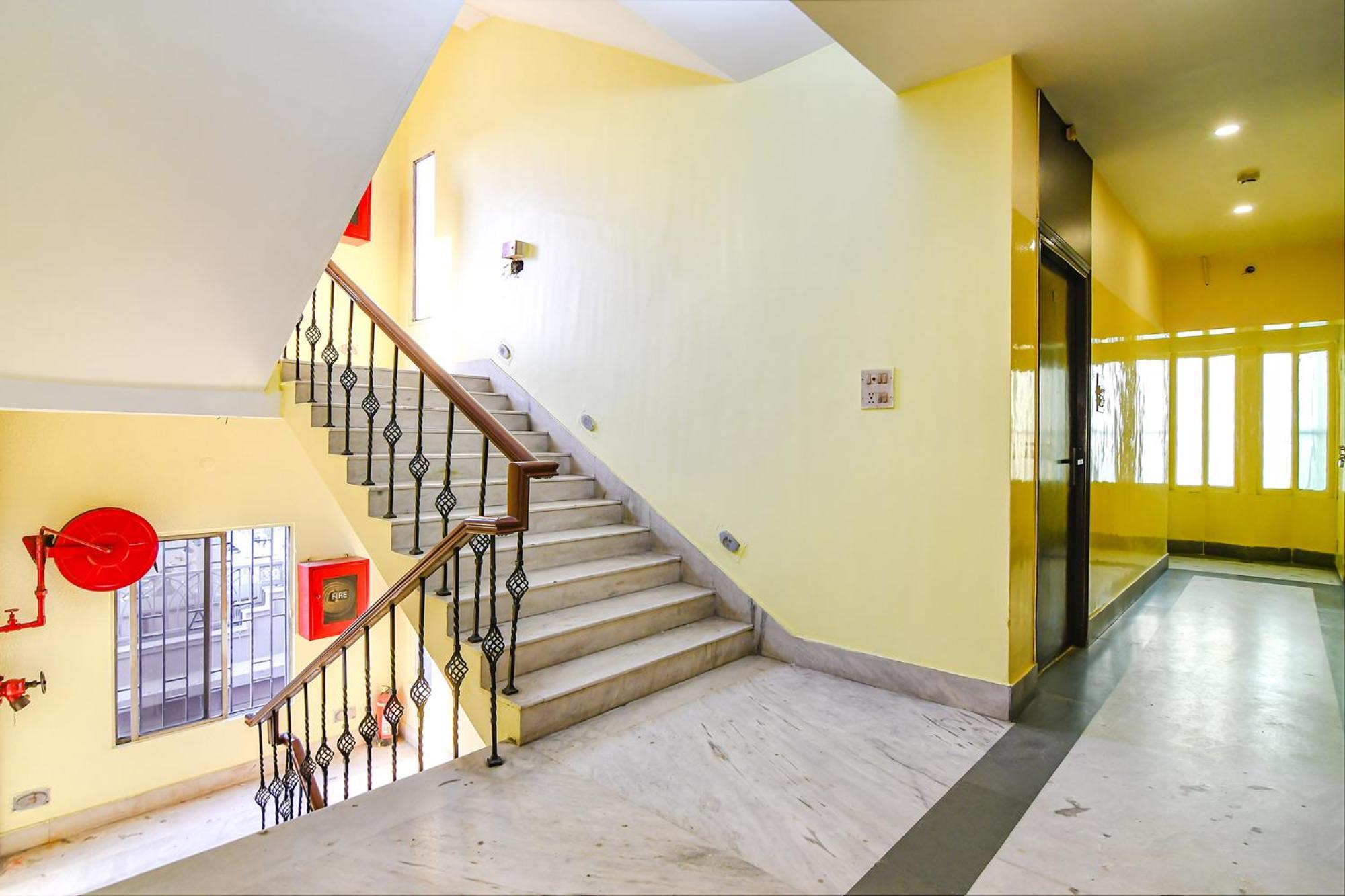 Fabhotel Aayash - Nr City Center Metro Station Калькутта Экстерьер фото